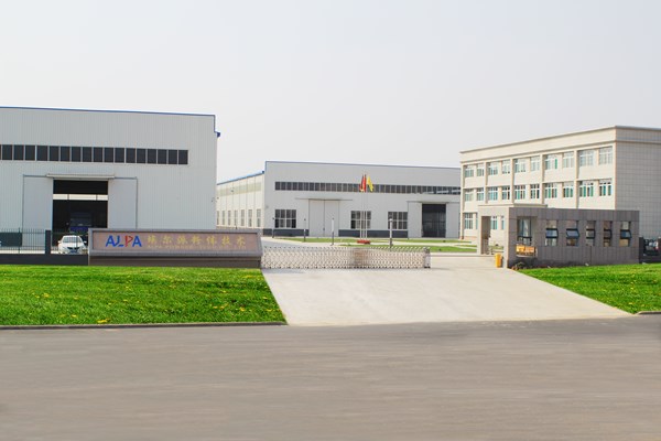 定制硅碳材料、氧化亞硅、一氧化硅氣流粉碎機多少錢一臺 山東埃爾派氣流粉碎機價格再更新